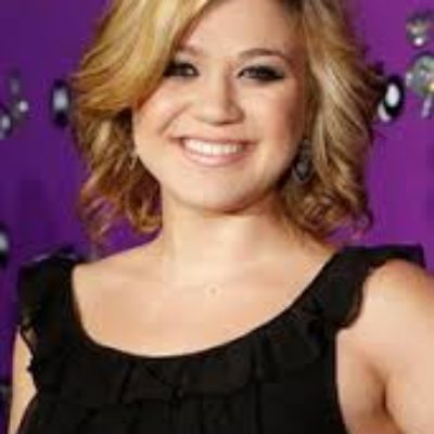 Kelly Clarkson’s Snapchat username – Follow her on Snap